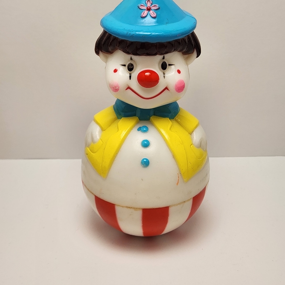 🔥 Vintage Roly Poly Clown Toy Made in Hong Kong Meaaures 6” with chime